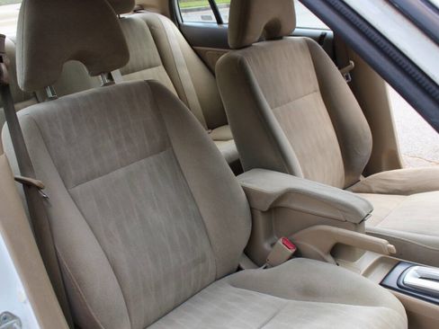 Used 2004 Honda Civic LX image 23