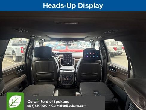 Used 2025 GMC Yukon XL Denali Ultimate AWD/4WD image 9