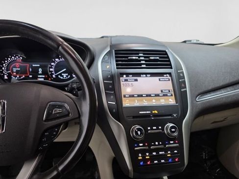 Used 2017 Lincoln MKC Reserve w/ Lincoln MKC Climate Package AWD/4WD image 17