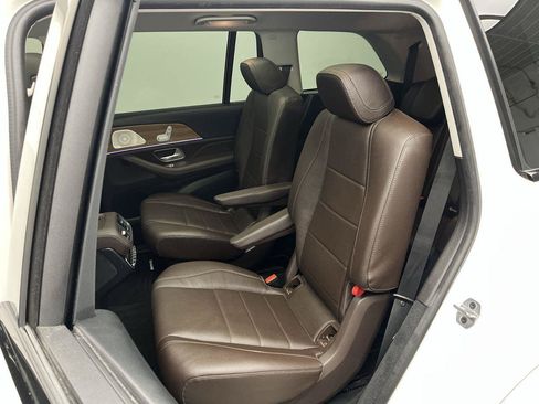 Used 2023 Mercedes-Benz GLS 450 4MATIC image 13