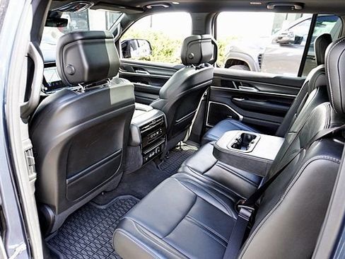 Used 2023 Jeep Wagoneer Series II w/ Premium Group I AWD/4WD image 19