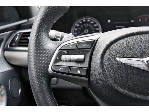 Used 2023 Genesis G70 2.0T w/ Sport Prestige Package RWD image 18