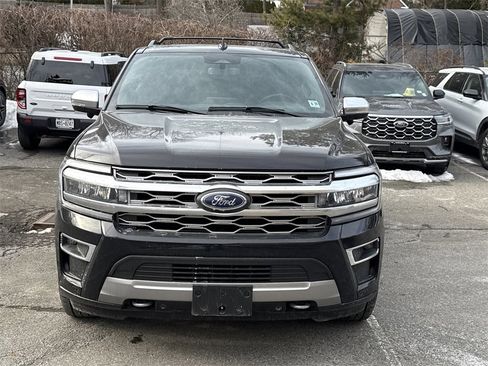 Used 2024 Ford Expedition Platinum image 2