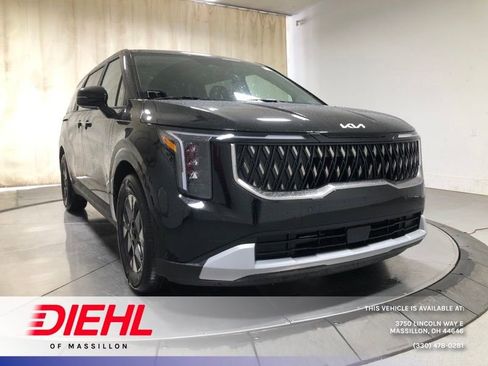 New 2026 Kia Carnival LXS image 1