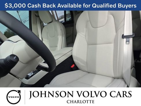 New 2026 Volvo XC90 B6 Ultra w/ Lounge Package image 17