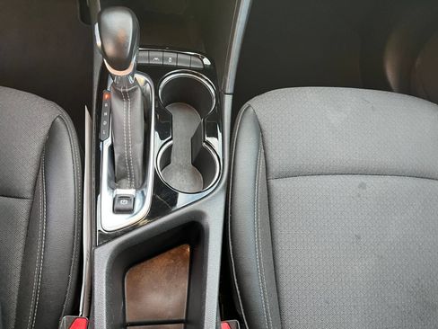 Used 2025 Buick Encore GX Preferred FWD image 39