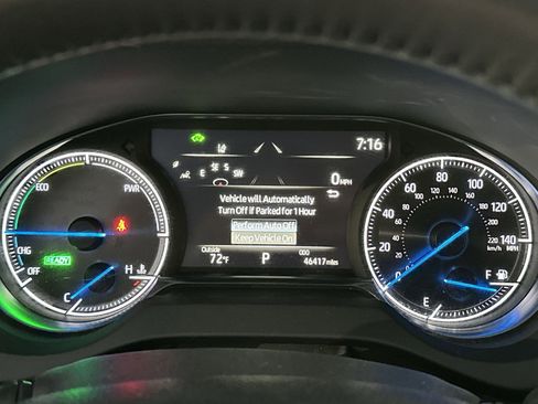 Used 2024 Toyota Venza XLE image 10