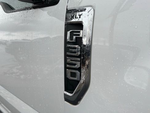 Used 2019 Ford F350 XLT w/ FX4 Off-Road Package AWD/4WD image 6