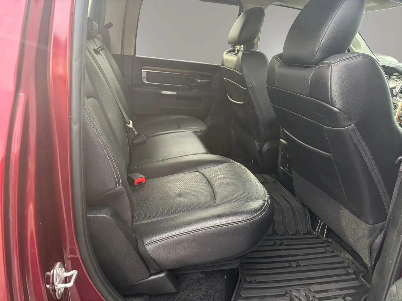 Used 2017 RAM 1500 Laramie w/ Convenience Group AWD/4WD image 31