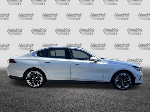 Certified 2026 BMW 540i xDrive AWD/4WD image 11