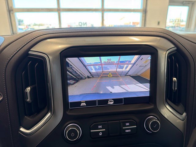 Used 2021 Chevrolet Silverado 1500 LT Trail Boss AWD/4WD image 4