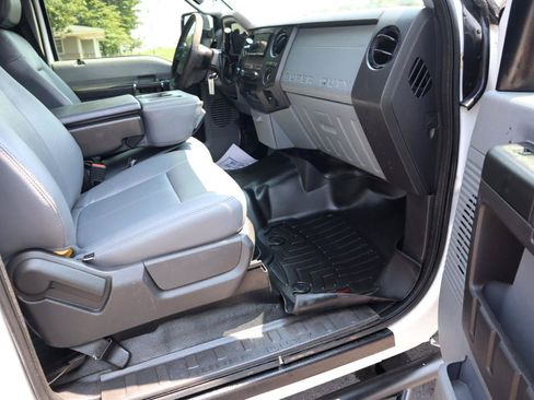 Used 2015 Ford F350 XL w/ Power Equipment Group AWD/4WD image 13
