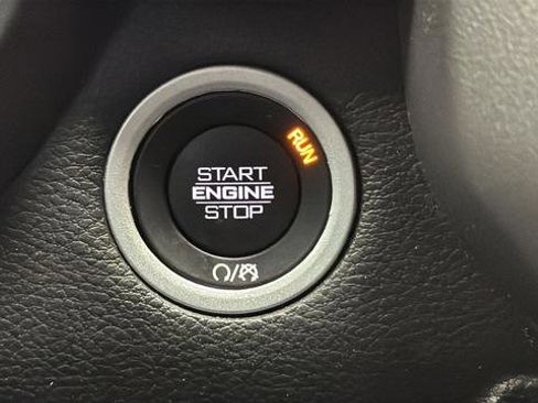 Used 2023 RAM 1500 Laramie image 22