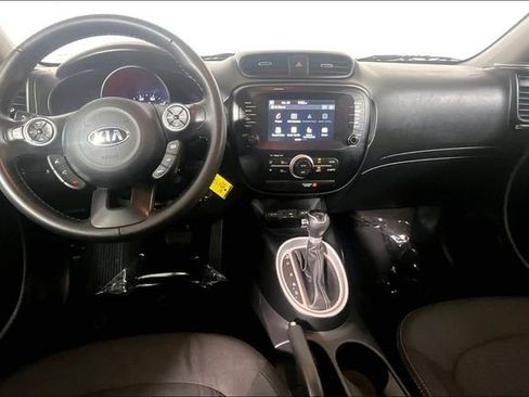 Used 2019 Kia Soul + FWD image 14