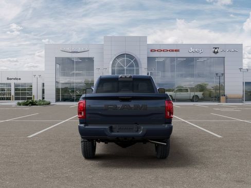 New 2026 RAM 2500 Big Horn AWD/4WD image 8