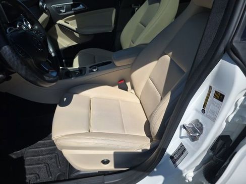 Used 2019 Mercedes-Benz CLA 250 4MATIC image 20