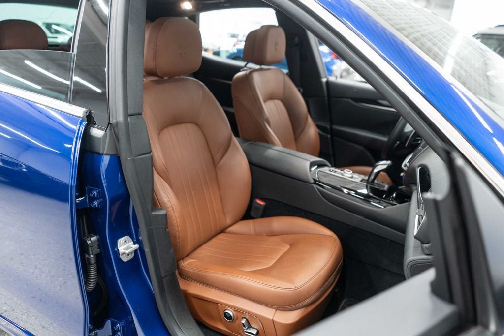 Used 2023 Maserati Levante Modena AWD/4WD image 11