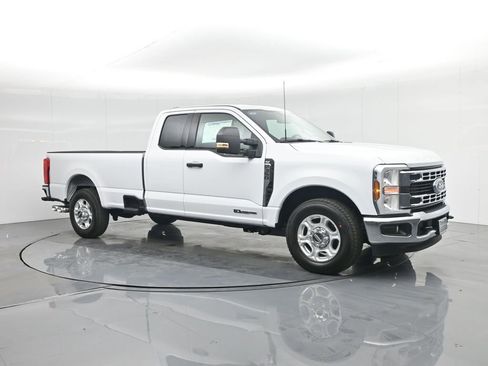 New 2026 Ford F350 XLT image 28
