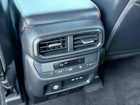 Certified 2025 Honda Pilot TrailSport image 30