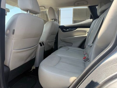 Used 2017 Nissan Rogue Sport SL image 13