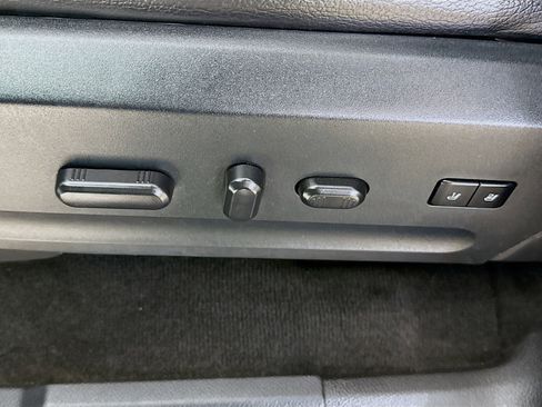 Used 2017 Ford Expedition XLT w/ Equipment Group 202A image 24