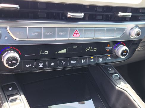 Certified 2025 Kia Telluride SX X-Line AWD/4WD image 27