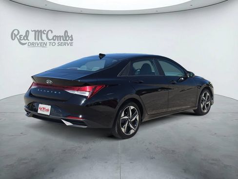 Used 2023 Hyundai Elantra SEL w/ Convenience Package FWD image 5