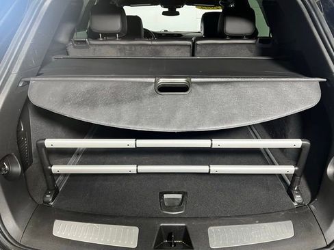 Used 2025 Cadillac XT5 Premium Luxury image 24