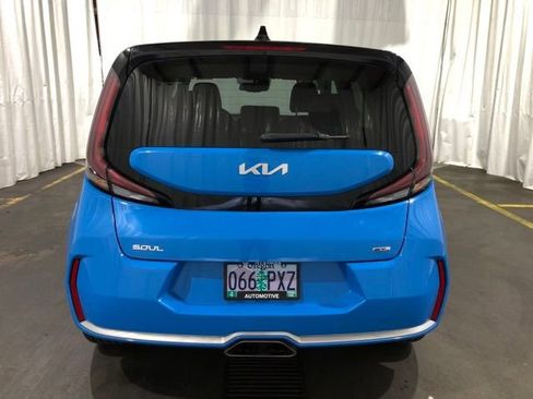 Used 2023 Kia Soul GT-Line FWD image 5
