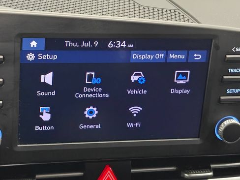 Used 2021 Hyundai Elantra SE FWD image 27