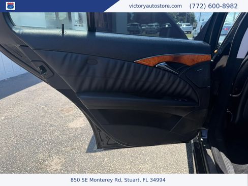 Used 2009 Mercedes-Benz E 320 BlueTEC Sedan image 30