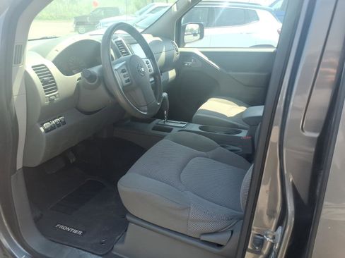 Used 2019 Nissan Frontier SV AWD/4WD image 12