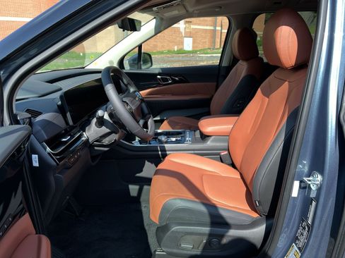 New 2027 Kia Carnival SX Prestige FWD image 18