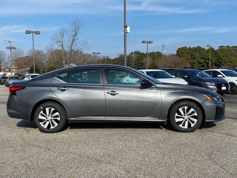 New 2025 Nissan Altima 2.5 S image 2