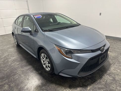 Used 2022 Toyota Corolla LE FWD image 3