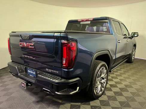 Used 2023 GMC Sierra 1500 Denali w/ Denali Reserve Package AWD/4WD image 7