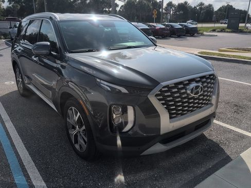 Used 2022 Hyundai Palisade SEL w/ Convenience Package FWD image 2