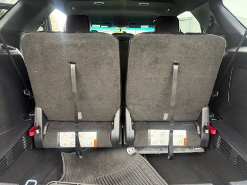 Used 2016 Ford Explorer XLT w/ Equipment Group 202A image 18