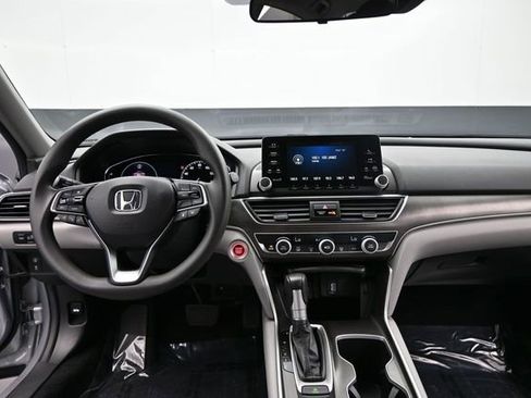 Used 2019 Honda Accord LX image 17