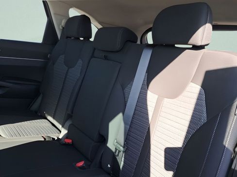 New 2026 Kia Sorento LX FWD image 14