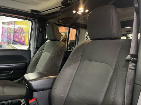 Used 2020 Jeep Wrangler Unlimited Sport S AWD/4WD image 30
