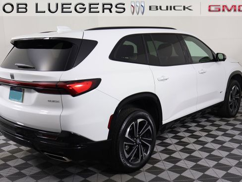 Certified 2025 Buick Enclave Sport Touring image 29