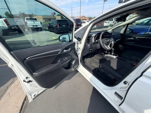 Used 2019 Honda Fit EX image 10