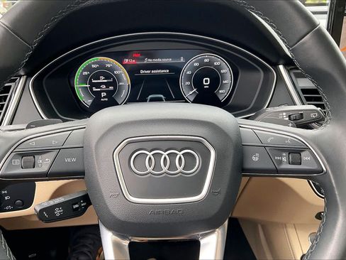 Used 2022 Audi Q5 e Premium Plus AWD/4WD image 34