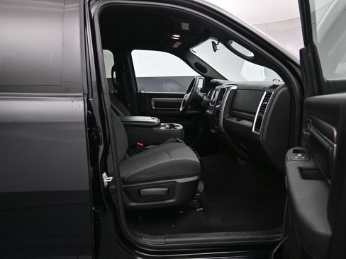 Certified 2024 RAM 1500 Warlock AWD/4WD image 26