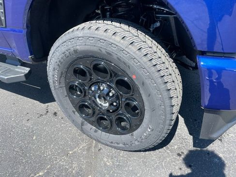 New 2026 Ford F250 XLT w/ XLT Premium Package AWD/4WD image 3