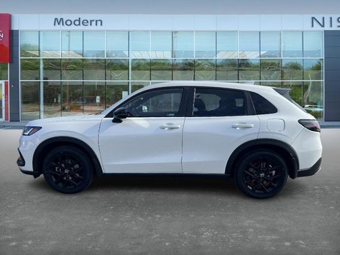 Used 2023 Honda HR-V Sport image 8