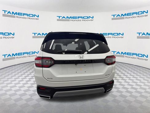 Used 2025 Honda Pilot Elite image 4