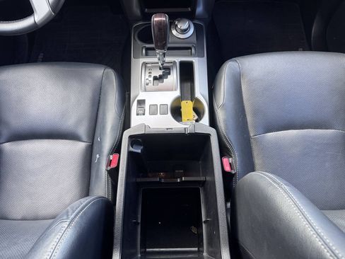 Used 2014 Toyota 4Runner Limited AWD/4WD image 18