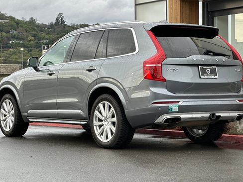 Used 2017 Volvo XC90 T6 Inscription w/ Vision Package image 6